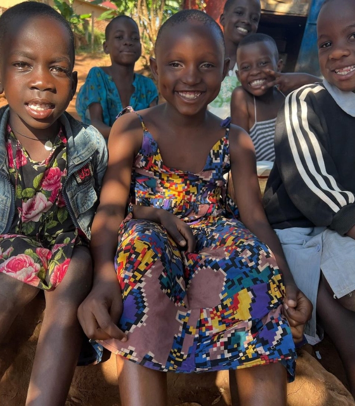 Du lịch Uganda - Nghệ thuật, âm nhạc và trang phục truyền thống tại Uganda