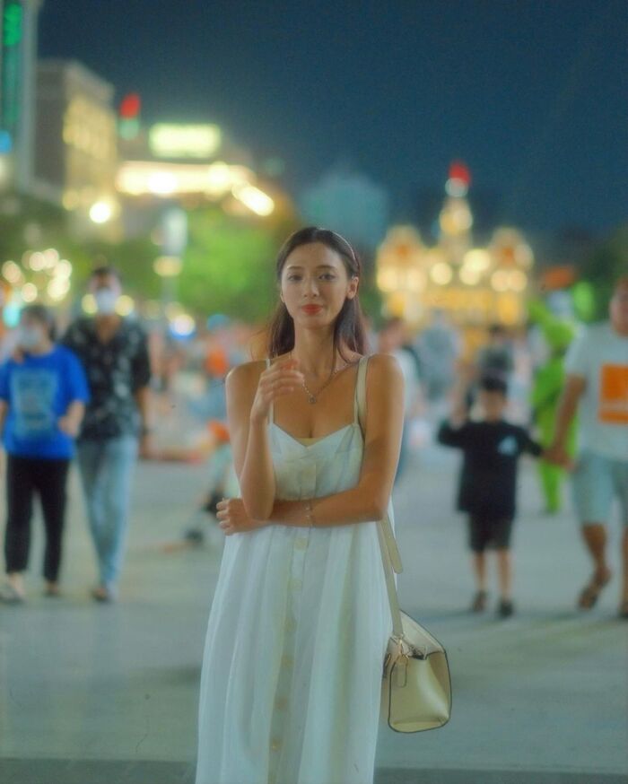 vui chơi tại phố đi bộ là hoạt động du lịch đêm ở TP HCM thú vị mà bạn không nên bỏ lỡ