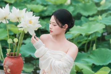 Tháng 6 Hà Nội có hoa gì? Vũ điệu của màu sắc phủ kín Thủ đô