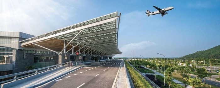 Cảng hàng không quốc tế Vân Đồn được ví như “cửa ngõ bầu trời” đón khách du lịch inbound đến Vân Đồn.