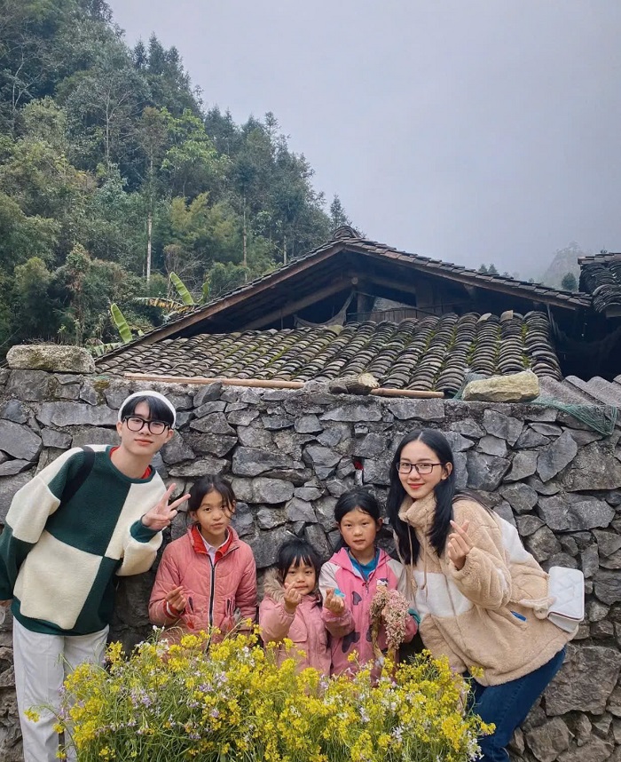 Làng Lũng Cẩm Hà Giang nằm trong thung lũng Sủng Là