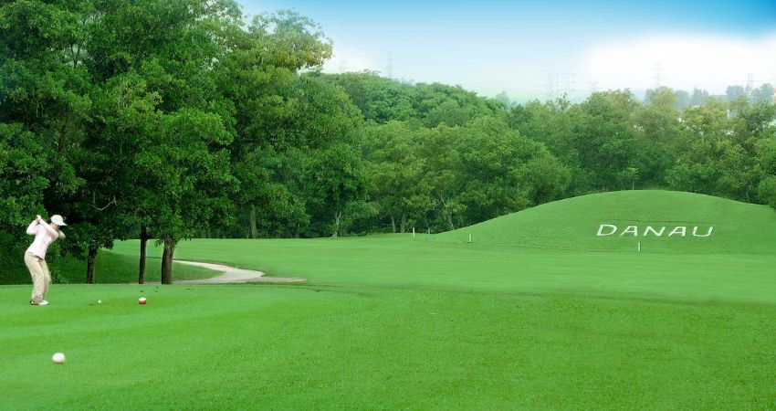 Sân golf Danau - cẩm nang du lịch Bandar Baru Bangi Malaysia