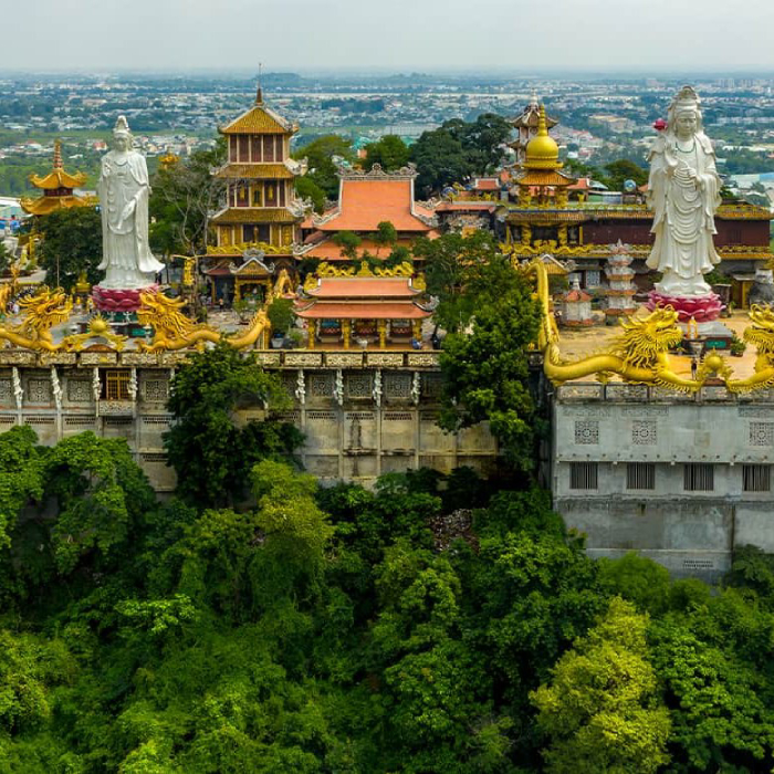 Chùa Châu Thới hùng vĩ và lâu đời