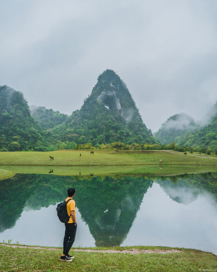 Núi Mắt Thần vừa độc lạ vừa hoang sơ