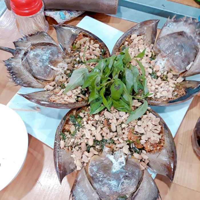 Món sam biển kết hợp với nhiều gia vị đậm đà