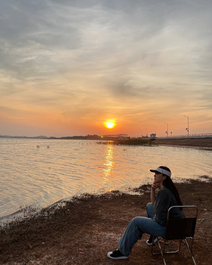 Hoàng hôn xuất sắc tại hồ Ea Kao