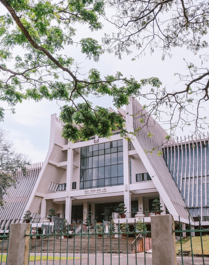 Bảo tàng thu hút rất nhiều du khách trong và ngoài nước