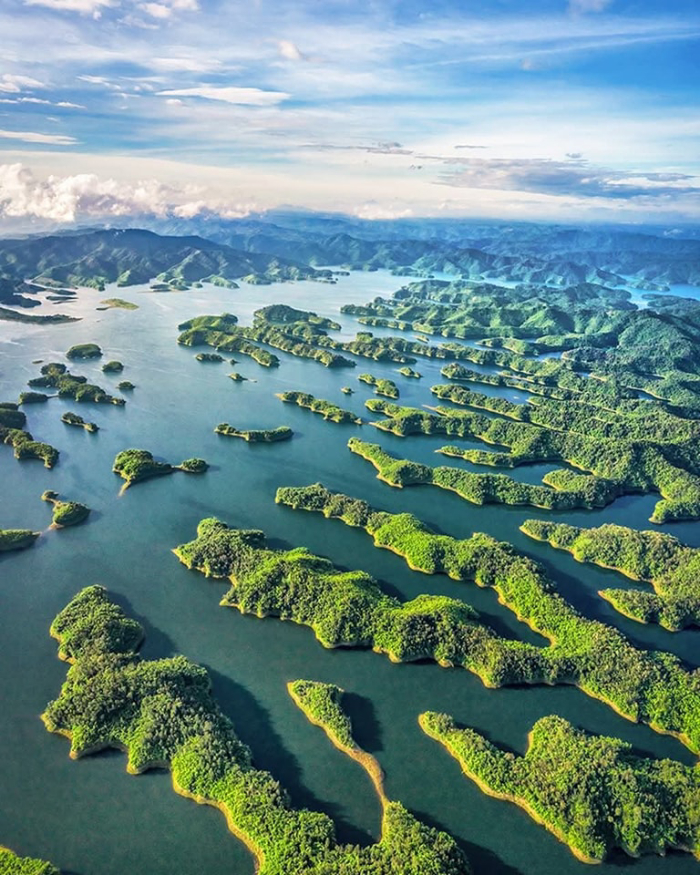 Tà Đùng được mệnh danh là “Vịnh Hạ Long” Tây Nguyên