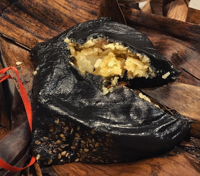 Pẻng tải là món ăn thơm ngọt thú vị rất thích hợp để ăn dọc đường