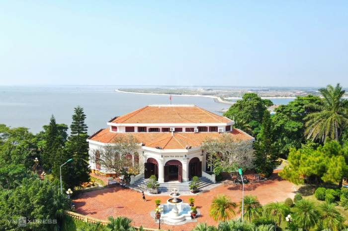 Dinh Bảo Đại là nơi nghỉ dưỡng của vua trong chuyến đi Hải Phòng