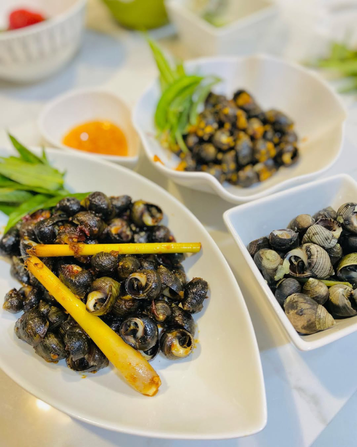 Ốc xào lửa to đơn giản mà đậm vị