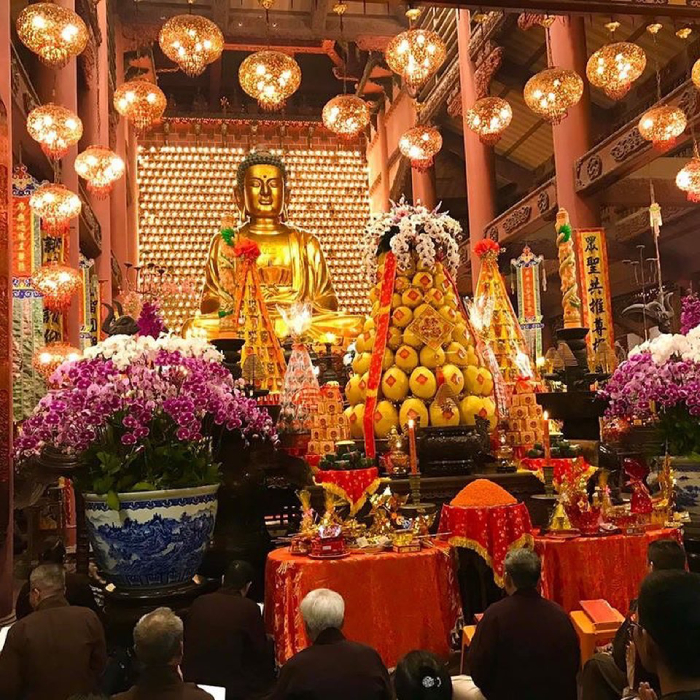 Đền Nghè tâm linh luôn nghi ngút khói hương