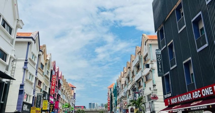 Subang Jaya là một khu đô thị sầm uất nằm trong khu vực thung lũng Klang, bang Selangor