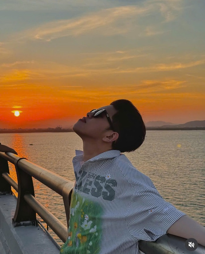 Cây cầu vượt biển đẹp ở Việt Nam đẹp huyền ảo trong giây phút hoàng hôn