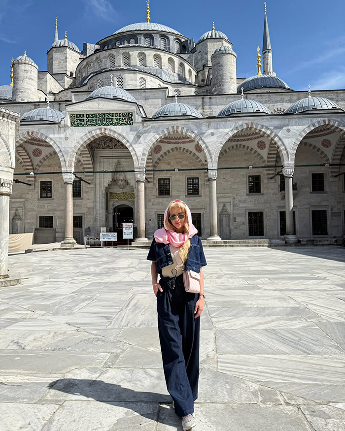 Cổng chính và sân ngoài của cung điện Topkapi Thổ Nhĩ Kỳ