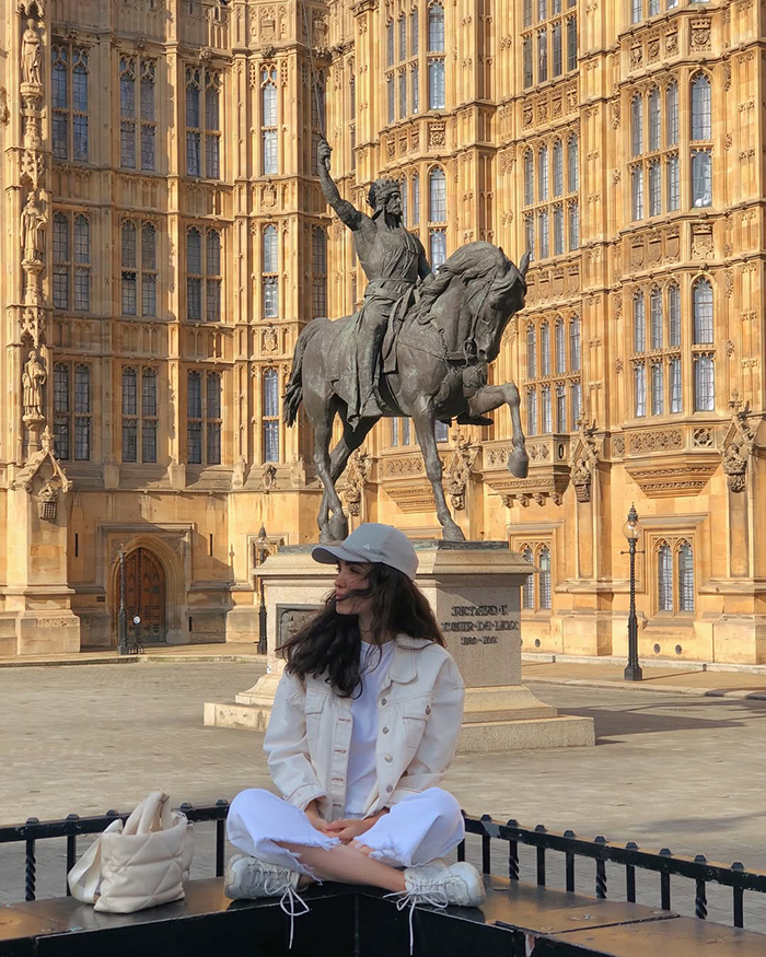 Đi bộ - lý tưởng nếu ở gần trung tâm