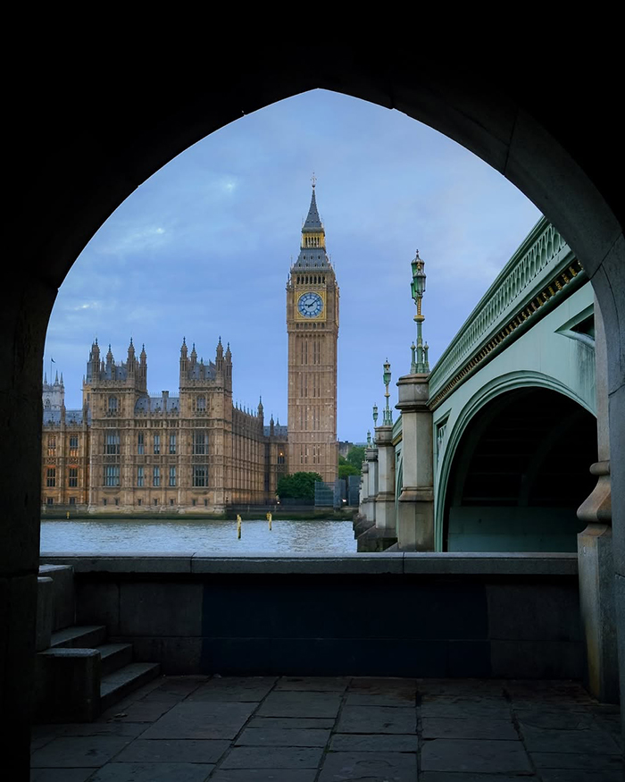 Khám phá lịch sử dụng điện Westminster Anh