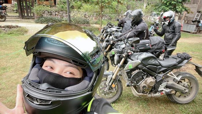 Xe máy là phương tiện thường được lựa chọn khi đến Pác Bó Cao Bằng.