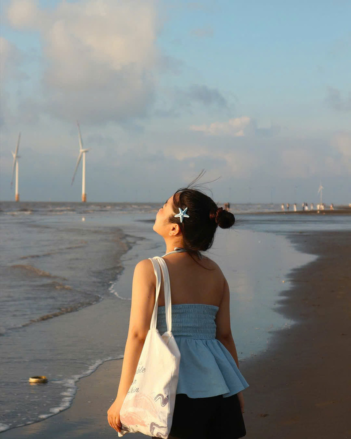 Điện gió Duyên Hải Trà Vinh thu hút nhiều du klhachs ghé thăm