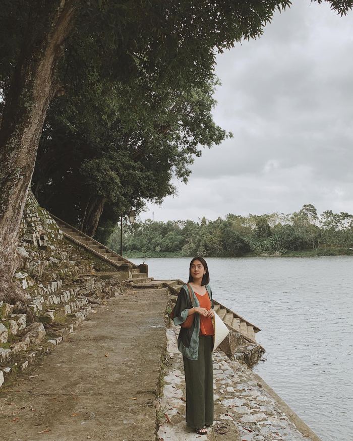 Điện Hòn Chén Huế 