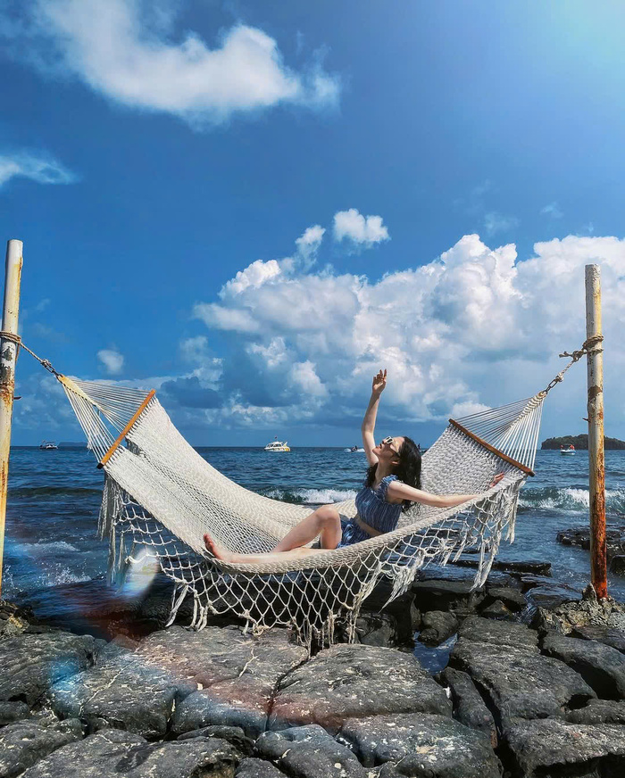 Tầm tháng 3 đến tháng 9 âm lịch là thời điểm du lịch Hòn Gầm Ghì Phú Quốc lý tưởng