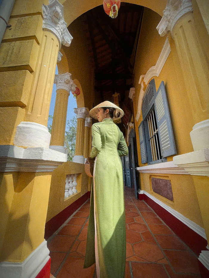 Diện áo dài truyền thống săn ảnh ở các ngôi chùa đẹp ở Cần Thơ 