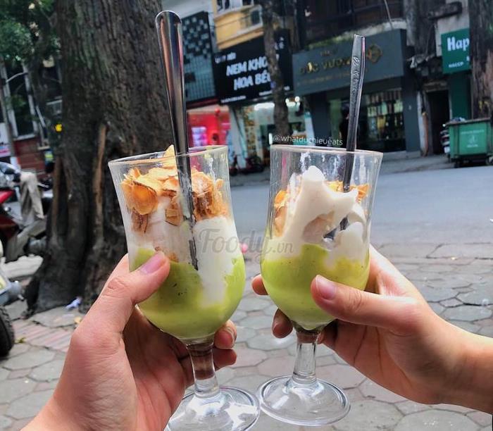  Ông Già Tóc Bạc lại là một trong những quán kem bơ ngon Hà Nội. 