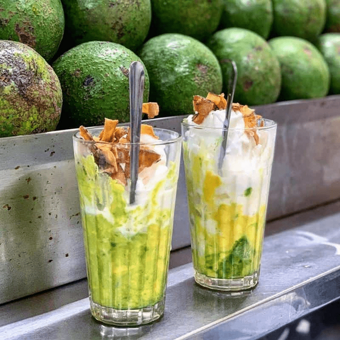 Kem Bơ Đà Lạt là quán kem bơ ngon được yêu thích ở Hà Nội có không gian trẻ trung. Ảnh: kem bơ Đà Lạt