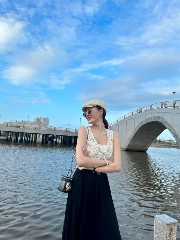 tháp Nghinh Phong Tuy Hòa gần hồ điều hoà Hồ Sơn 