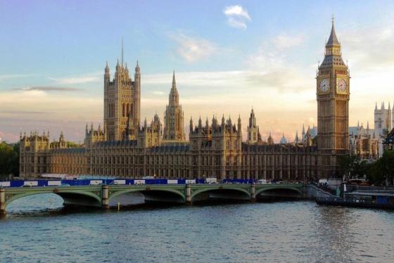 Ghé thăm cung điện Westminster Anh - Biểu tượng quyền lực và lịch sử nước Anh
