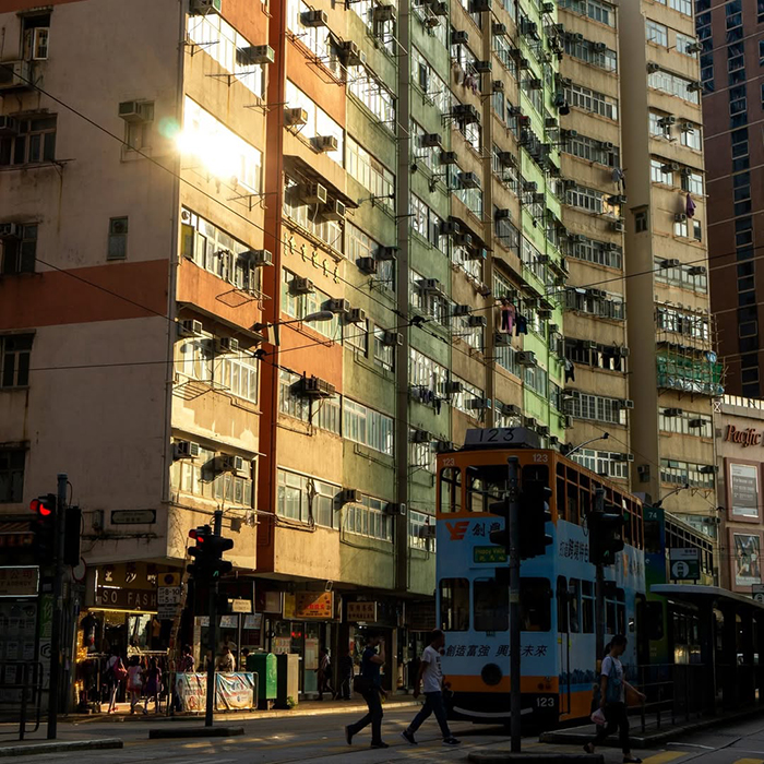 Từ trung tâm Hồng Kông hoặc Cửu Long