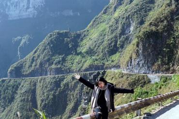 Chinh phục cung đường hiểm trở ở Hà Giang để thấy được 'ranh giới sinh tử' rất mong manh