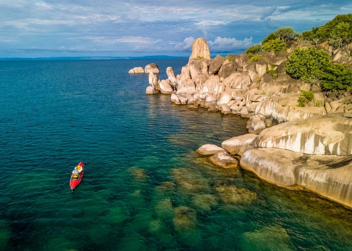 Du lịch Tanzania - Lịch sử lâu đời của Hồ Tanganyika cũng là điểm thu hút du khách