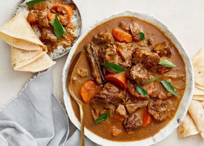 Du lịch Mozambique - Cà ri là món ăn phổ biến ở Mozambique và thường được làm bằng gà, cá hoặc hải sản