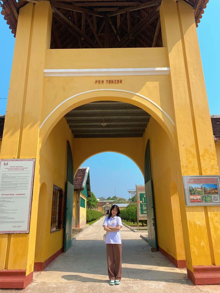 du lịch Buôn Ma Thuột ghé thăm nhà đày