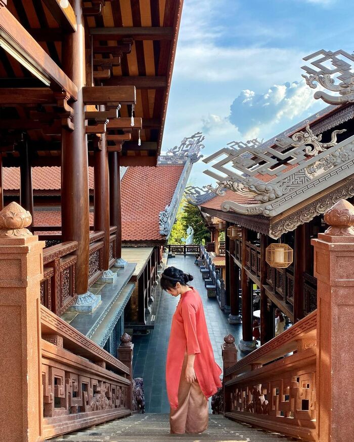 du lịch Buôn Ma Thuột vãn cảnh chùa Khải Đoan