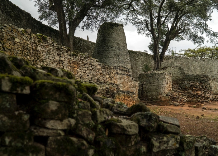 Du lịch Zimbabwe - Di tích Great Zimbabwe là một quần thể di tích lịch sử ấn tượng