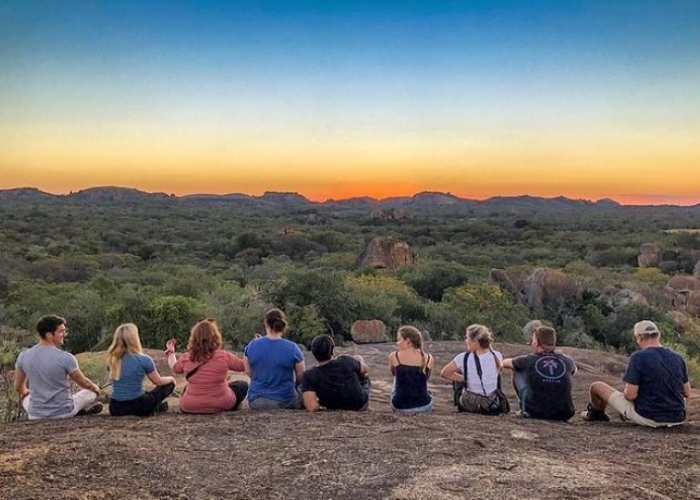 Du lịch Zimbabwe - Có nhiều phương tiện di chuyển khác nhau để du khách lựa chọn khi đến Zimbabwe