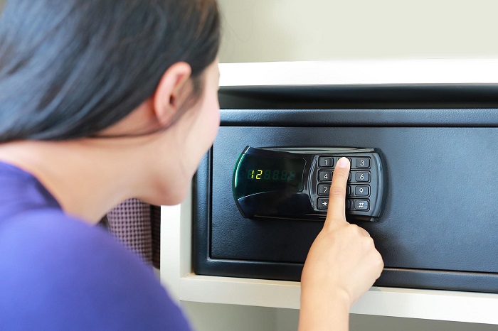 mẹo bảo vệ tài sản khi đi biển