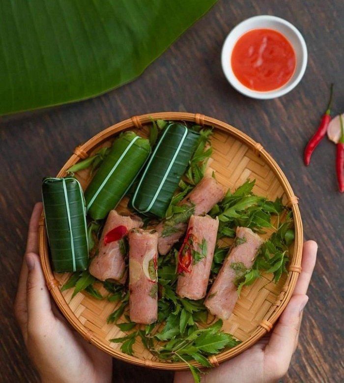 Nem chua Đại Từ thưởng thức với tương ớt hay mắm chấm đều ngon