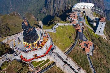 Khu vực đỉnh Fansipan là di tích danh lam, thắng cảnh cấp tỉnh