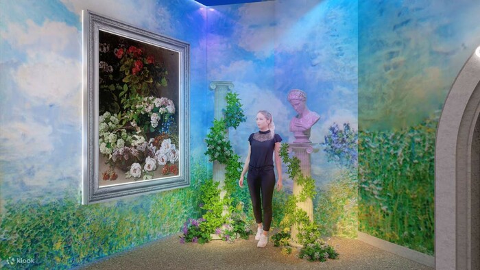 tham quan khám phá triển lãm nghệ thuật đa giác quan Van Gogh và Monet 