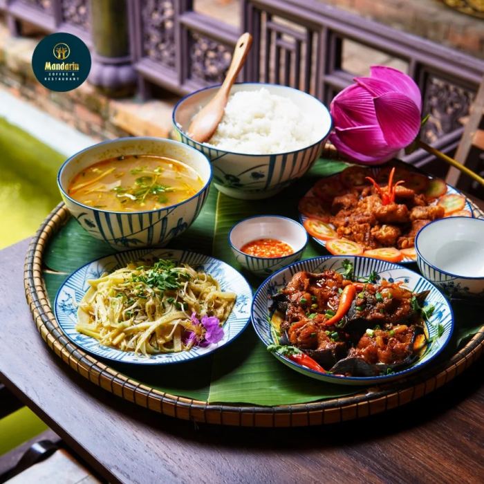 Mandarin Restaurant tiệm cơm ngon ở Huế