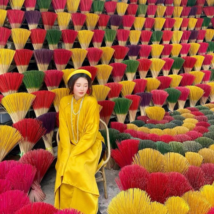 Di chuyển đến làng hương Thuỷ Xuân Huế 