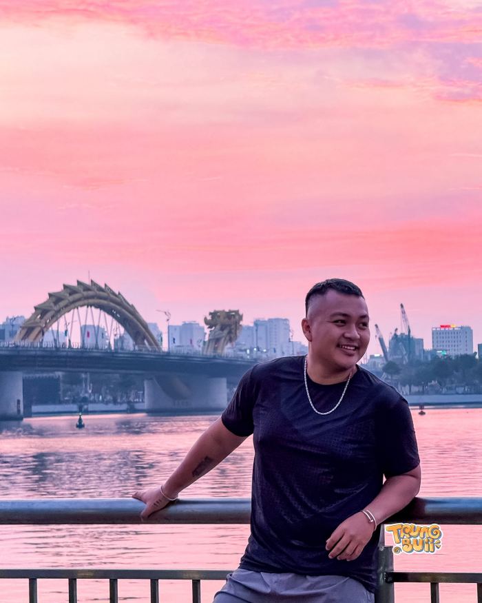 quán cafe view hoàng hôn đẹp ở Đà Nẵng  Trình Cafe phố đi bộ Bạch Đằng 