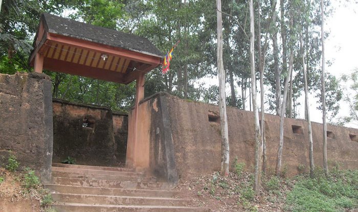 Đồn Hố Chuối nổi tiếng với kiến trúc chữ nhật độc đáo.