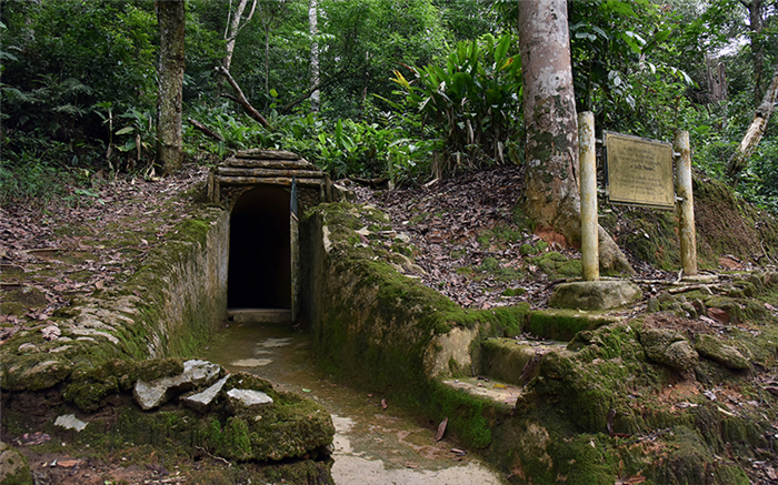 Sở chỉ huy chiến dịch Mường Phăng cũng là điểm đến không nên bỏ qua khi đến thăm Khu di tích Chiến thắng Điện Biên Phủ.