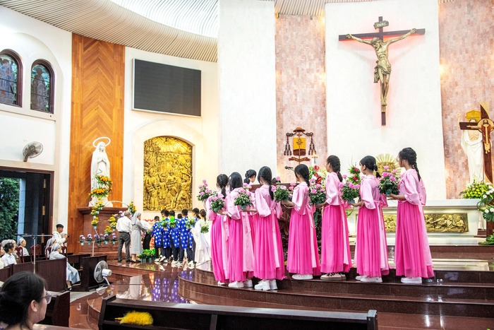 Ăn chơi gì khi tới Bà Rịa? Nhà thờ chánh tòa Bà Rịa