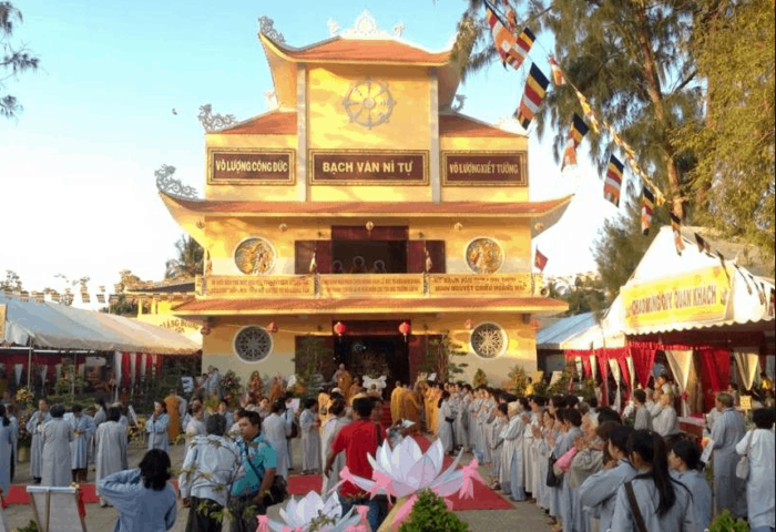 Địa điểm du lịch gần Bảo tàng Bến Tre Vĩnh Long 