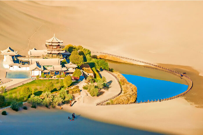 Chiêm ngưỡng thiên nhiên tại Nguyệt Nha Trần cùng cẩm nang du lịch Cam Túc Trung Quốc 